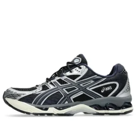 Gel-Nimbus 10.1 “Black Midnight”