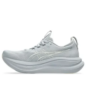 Gel-Nimbus 28 “Piedmont Grey Cream”