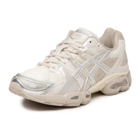 Gel-Nimbus 9 “Mineral Beige”